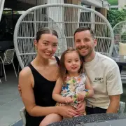 Girl, 4, diagnosed with juvenile arthritis after knee pain