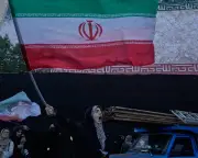 Iran-US Deal: Hormuz Strait Reopening Under Iranian Terms Amid Uncertainty