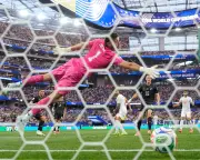 Iran's Players Find Football Focus in World Cup Draw with New Zealand