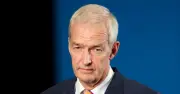 Jon Snow's Life Explored: Father at 73, Alzheimer's Battle in New Doc
