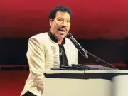 Lionel Richie Breaks Silence After On-Stage Medical Emergency Cancels Concerts