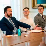 Livingston MP Backs Government Social Media Ban for Under-16s