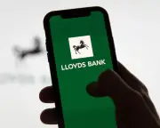 Lloyds Banking Group to Hire 300 AI Experts in Major Recruitment Drive