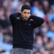 Man Utd and Chelsea join race to sign Sporting's Maxi Araujo