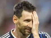 Messi tasked with ending 24-year World Cup curse after perfect group stage