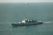 MoD Probes Russian Warship Firing Warning Shots at UK Yacht in Channel