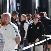 Newcastle Fans Queue from 4am for Sponsorless Home Shirt