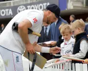 Ollie Robinson roars back into England reckoning but trust is fragile