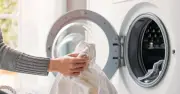 One-Second Hack to Stop Washing Machine Bad Smells