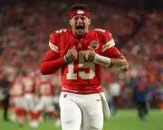 Patrick Mahomes signs restructured $504.75m contract with Chiefs
