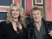 Penny Lancaster Reassures Fans After Rod Stewart Oxygen Tank Scare