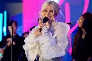 Pixie Lott Uses Social Media to Decide on New Music Releases