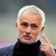 Real Madrid hijack Man Utd talks for £80m West Ham star Fernandes
