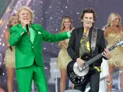 Rod Stewart's BBC Glastonbury Repeat Leaves Viewers in Awe at Age 80