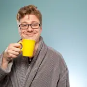 Tea Loses Favor as Young Brits Sip Bone Broth Instead
