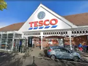 Tesco Shoppers Stunned by Simple Shelf Trick to Reach Back Items