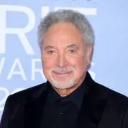 Tom Jones Apologises for Snubbing John Lennon, Recalls Wanting to Punch Him