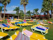 Tourist praised for moving towels off reserved sunbeds in Tenerife