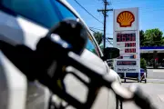 Trump Claims US Fuel Prices 'Not Very High' Amid Iran War Surge