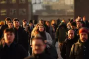 UK Economy to Grow 0.9% in 2026, OECD Cuts 2027 Outlook
