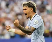 Uruguay Deny Saudi Arabia Another World Cup Shock in 1-1 Draw