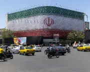US-Iran War Not Over Despite Hormuz Deal, Analyst Warns
