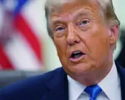 US Launches Fresh Strikes on Iran as Ceasefire Nears Collapse