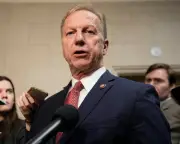 US Primaries in Oklahoma, Georgia, DC Test Trump's Influence