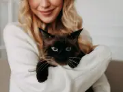 Vet Warns Cat Owners of 'Two-Minute Check' That Could Save Pet's Life