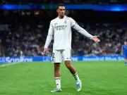 Wes Brown urges Man United to break 17-year transfer rule for Trent Alexander-Arnold