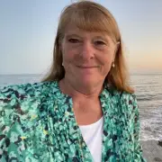 Woman Who Died Twice Describes Floating Above Body and Being Asked One Question by a Divine Being