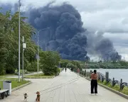 Zelenskyy Warns 'If Ukraine Burns, Your Moscow Will Burn' After Drone Strikes