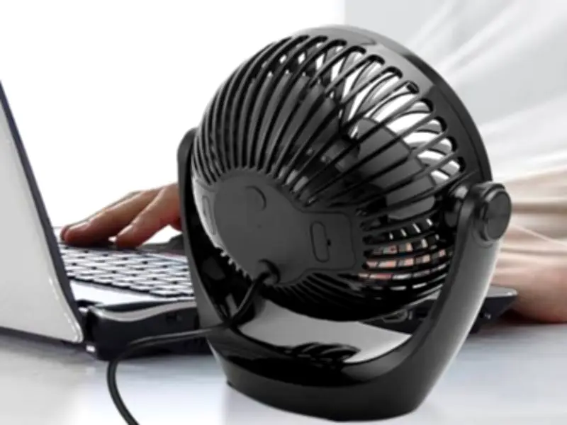 £17 USB Desk Fan Becomes Amazon Bestseller During UK Heatwave