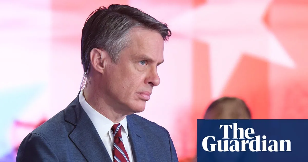 Fired ABC News journalist Terry Moran stands by 'hate' post about Stephen Miller and Trump
