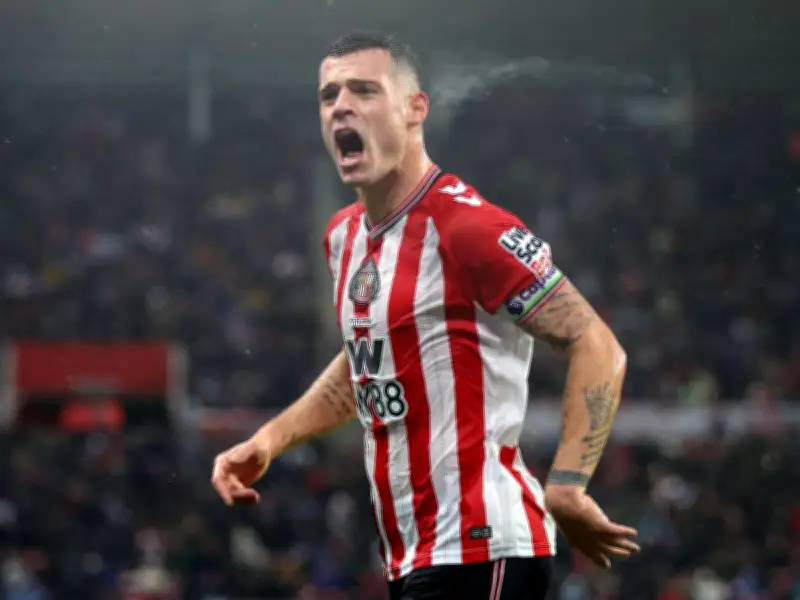 Alan Shearer Slams Chelsea's 'Embarrassing' £8m Bid for Sunderland's Granit Xhaka