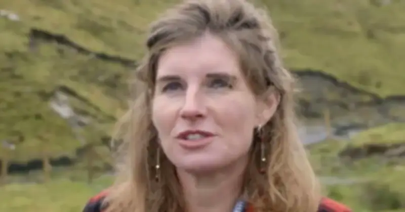 Amanda Owen 'embarrassed' after daughter says 'I've been dragged up'