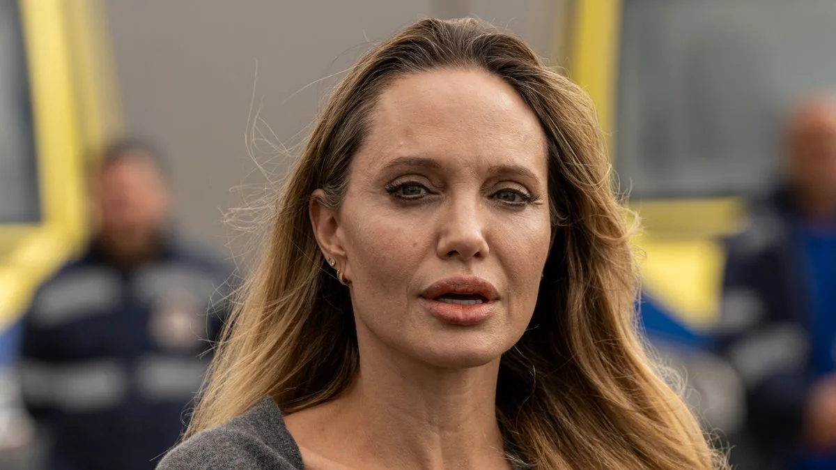 Angelina Jolie Planning to Leave US for Europe for Privacy