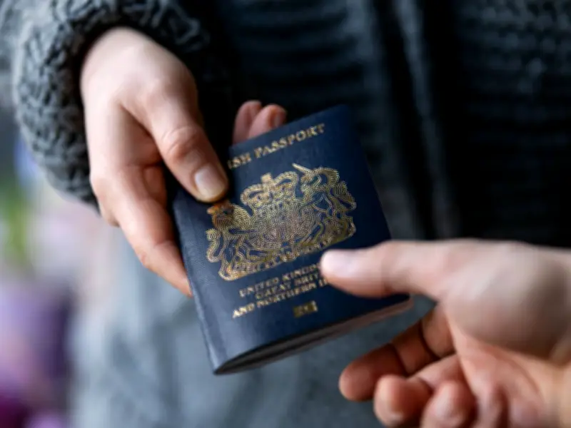 Avoid EES Queues: Choosing Smaller Airports Saves Time on EU Entry/Exit System
