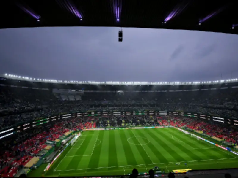 Azteca Stadium's 2,240m altitude threatens England's World Cup hopes