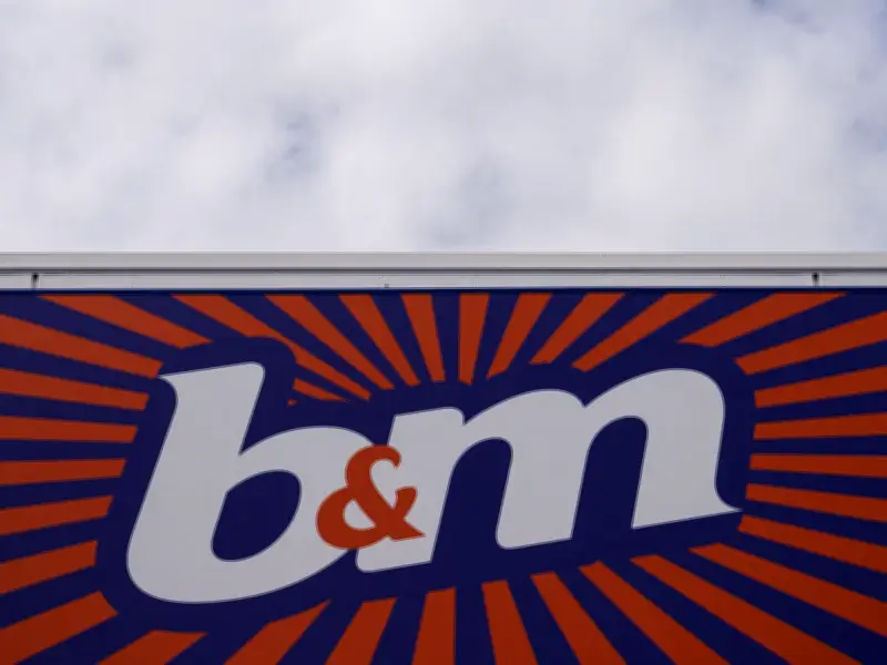 B&M's £6 Corner Shower Caddy Keeps Bathrooms Tidy and Organised