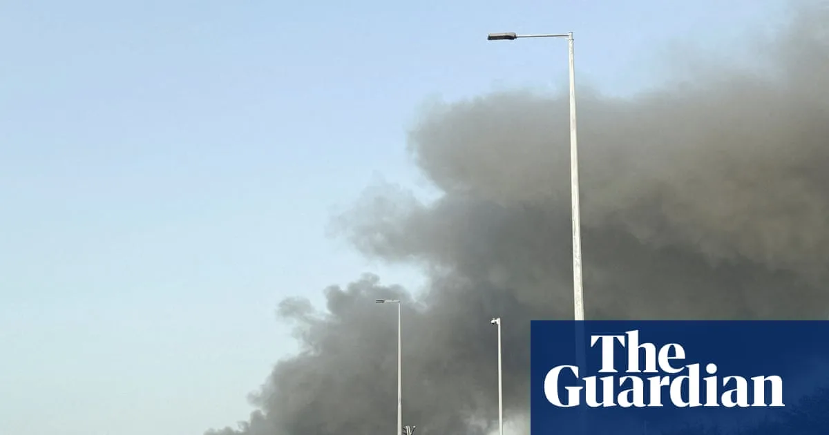 UK to Charter Flights from Oman to Evacuate Stranded Britons Amid Iran Strikes