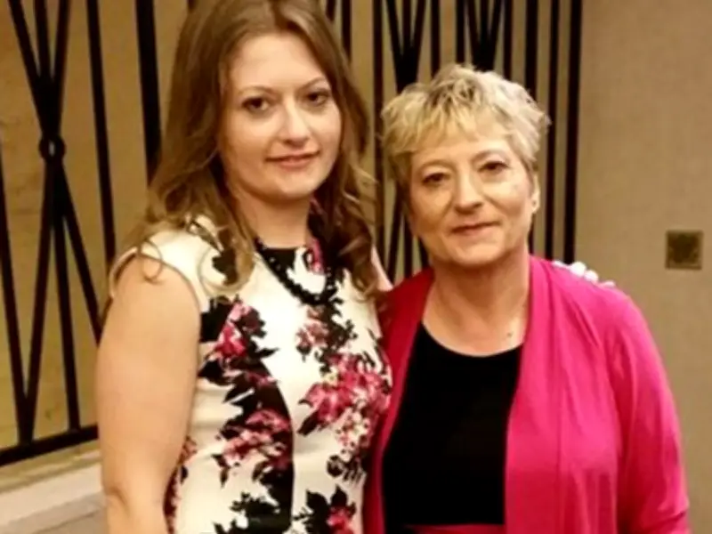 Cancer death linked to washing husband's asbestos-covered work clothes