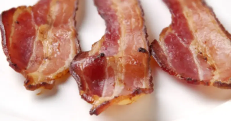 Chef Reveals Secret Ingredient for Perfectly Crispy Oven-Baked Bacon