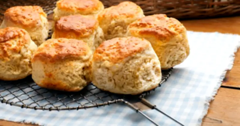 Chef's 3-Ingredient Scone Recipe Uses Fizzy Lemonade for Fluffy Results