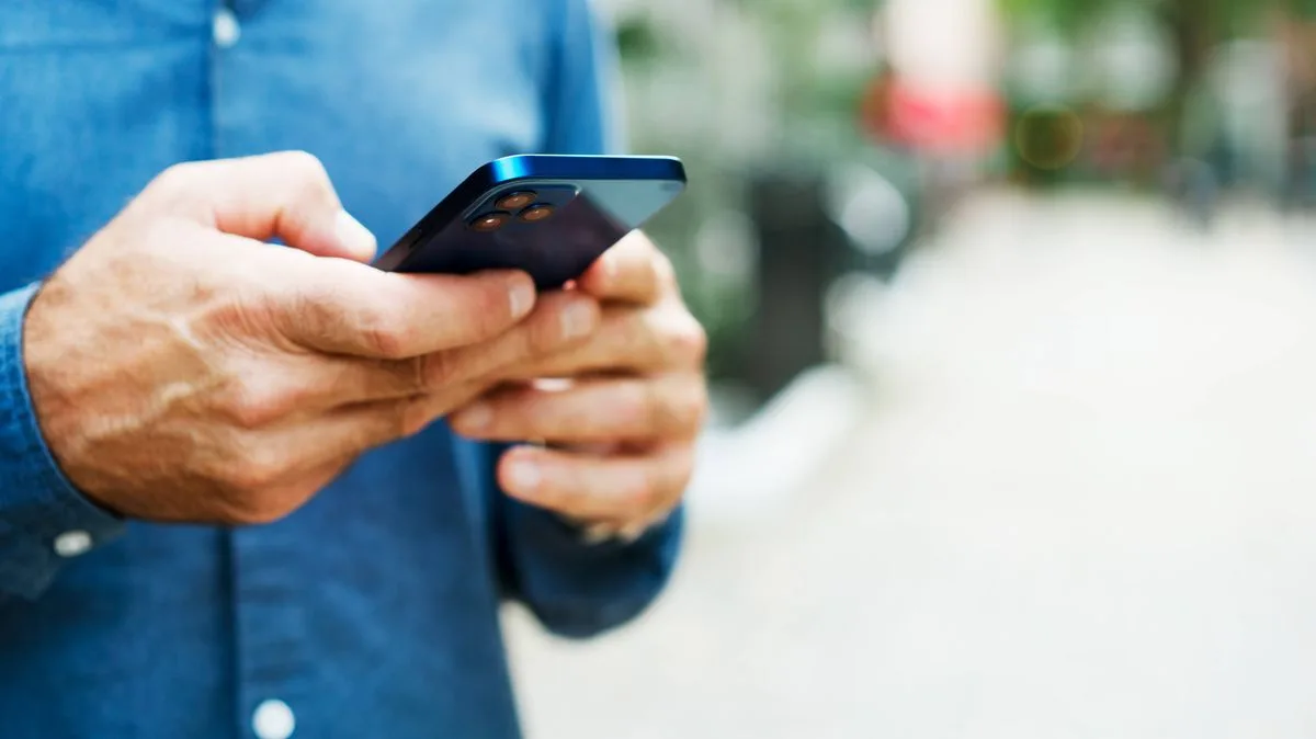 Dad Stunned by First Text from Non-Verbal Autistic Son
