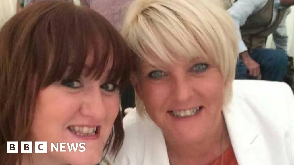 Daughter Urges Awareness After Parents Die From Pancreatic Cancer
