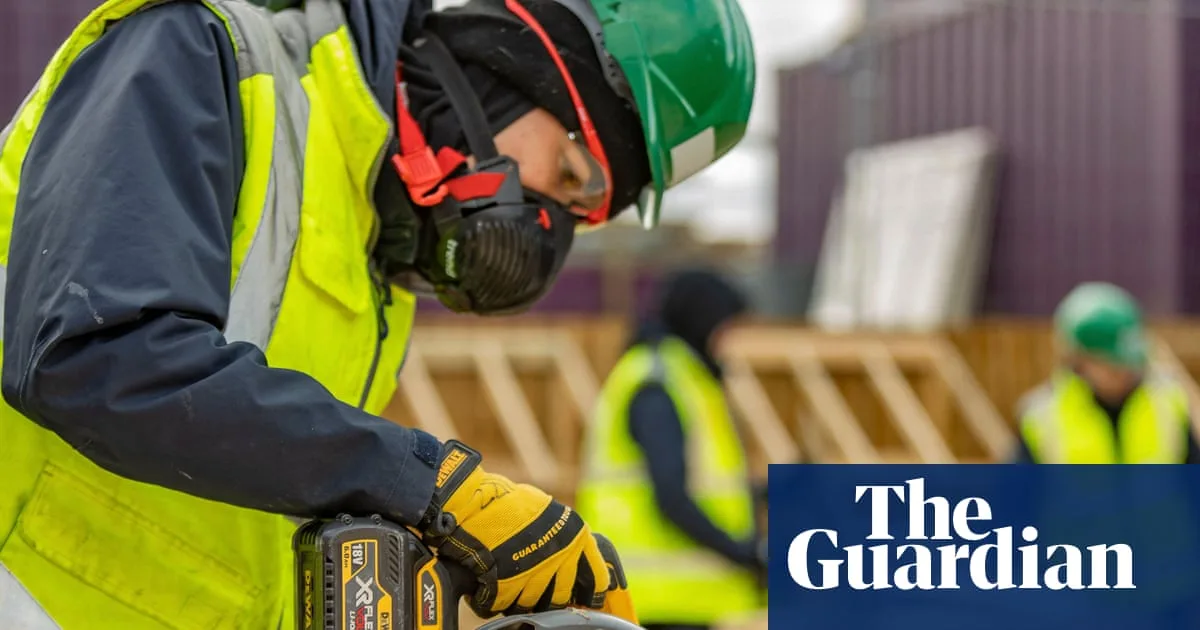 Labour to Create 300,000 Youth Placements to Tackle Unemployment 'Quiet Crisis'
