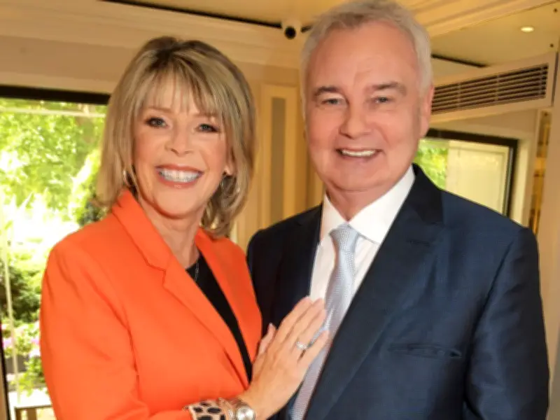 Eamonn Holmes and Ruth Langsford tensions 'pretty ugly' as bitter divorce continues