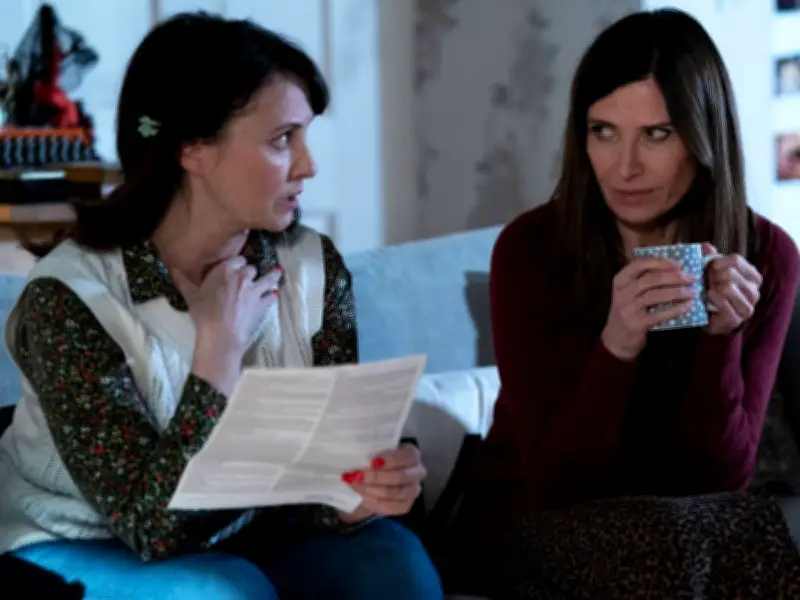 EastEnders' Bea Pollard Star Ronni Ancona Teases Character's Future After Arrest