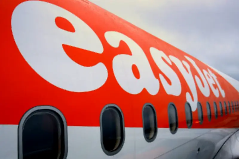 EasyJet Shares Surge on £5.5bn Castlelake Takeover Proposal